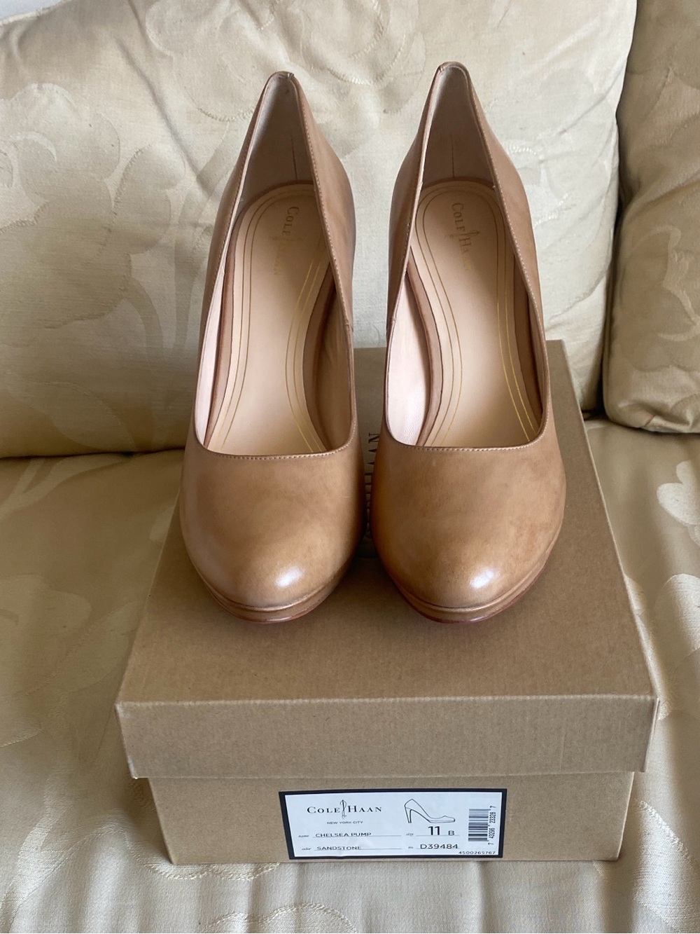 Classic Tan Leather Platform Pump Cole Haan Chelsea pump in Sandstone sz 11m